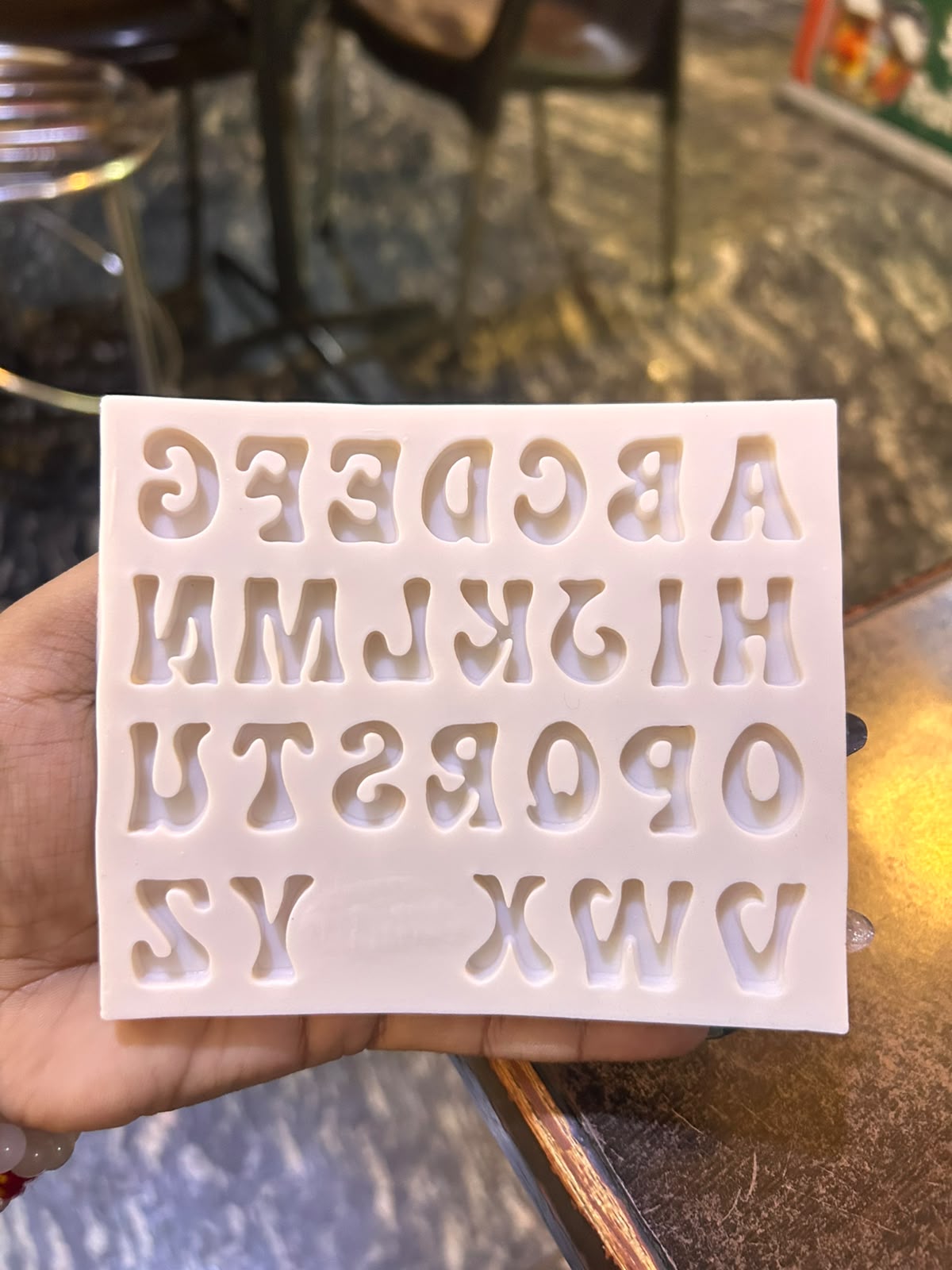 Retro Bubble Alphabet Silicone Mould - 1 inch Letters
