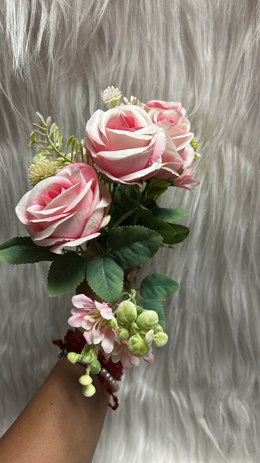 Soft Rose Flower Bunch with Fillers and Leaves - 4 Roses and 12 Small Flowers per Bunch for Cake Decoration, Home Decor and Hampers