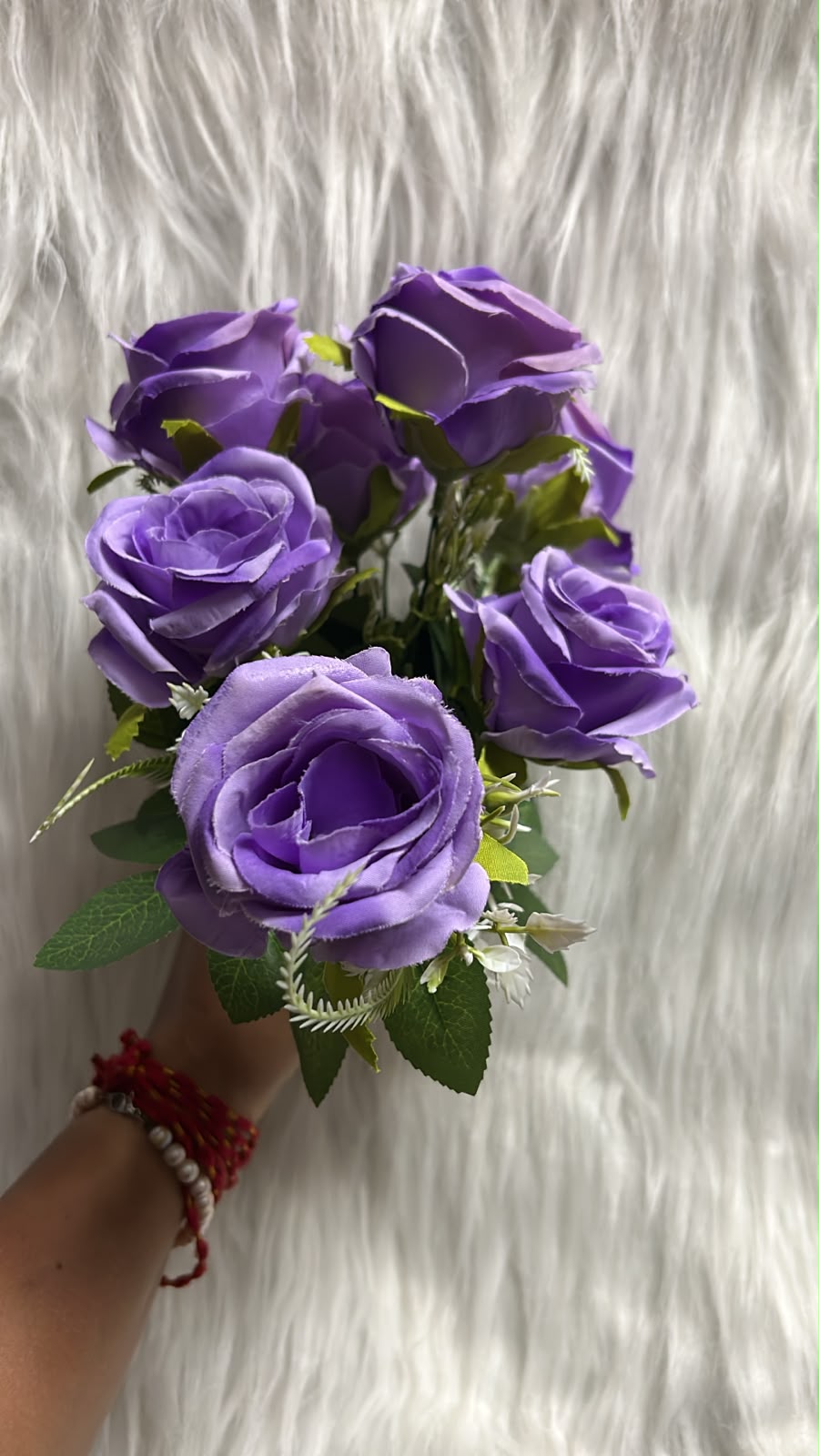 Big Rose Flower Bunch - 7 Roses of 8 cm with Fillers and Leaves for Cake Decoration, Home Decor and Hampers