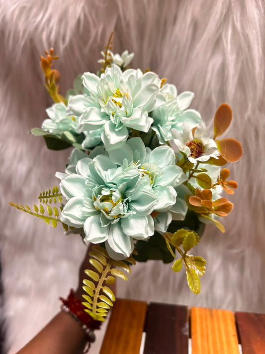 Dahlia Flower Bunch - 5 cm Dahlias with Matching Daisies and Fillers, 10 Big and 10 Small Flowers per Bunch for Cake Decoration, Home Decor and Hampers