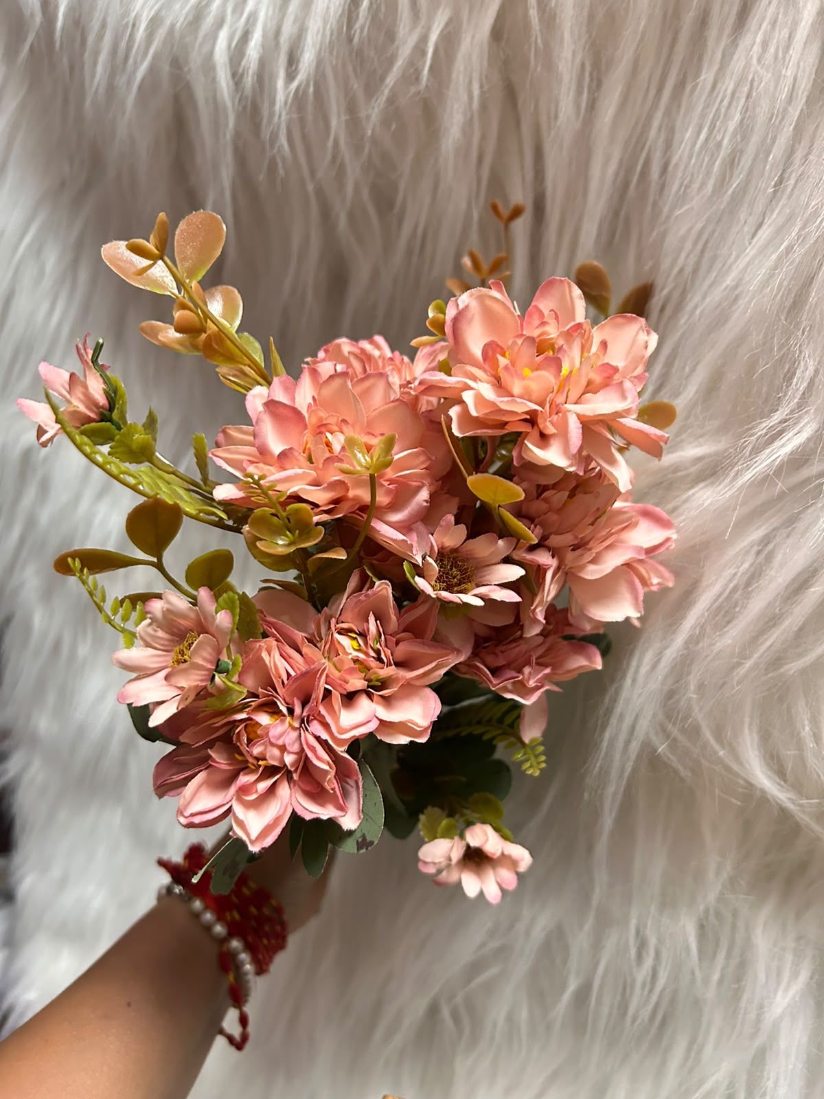 Dahlia Flower Bunch - 5 cm Dahlias with Matching Daisies and Fillers, 10 Big and 10 Small Flowers per Bunch for Cake Decoration, Home Decor and Hampers