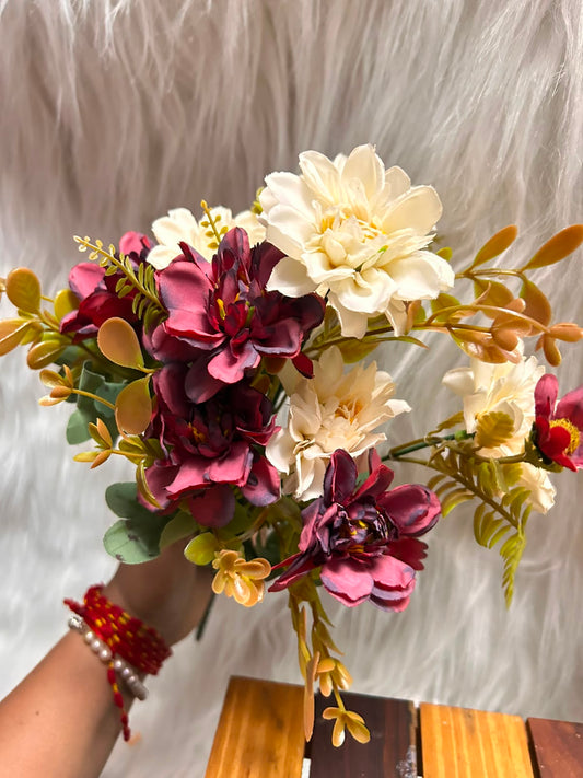 Dahlia Flower Bunch - 5 cm Dahlias with Matching Daisies and Fillers, 10 Big and 10 Small Flowers per Bunch for Cake Decoration, Home Decor and Hampers