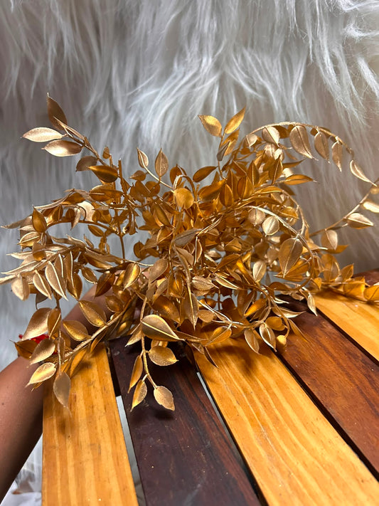 Golden Leaves Bunch - 60 Stem Antique Gold Foliage Filler for Cake Decoration, Hampers and Wedding Decor