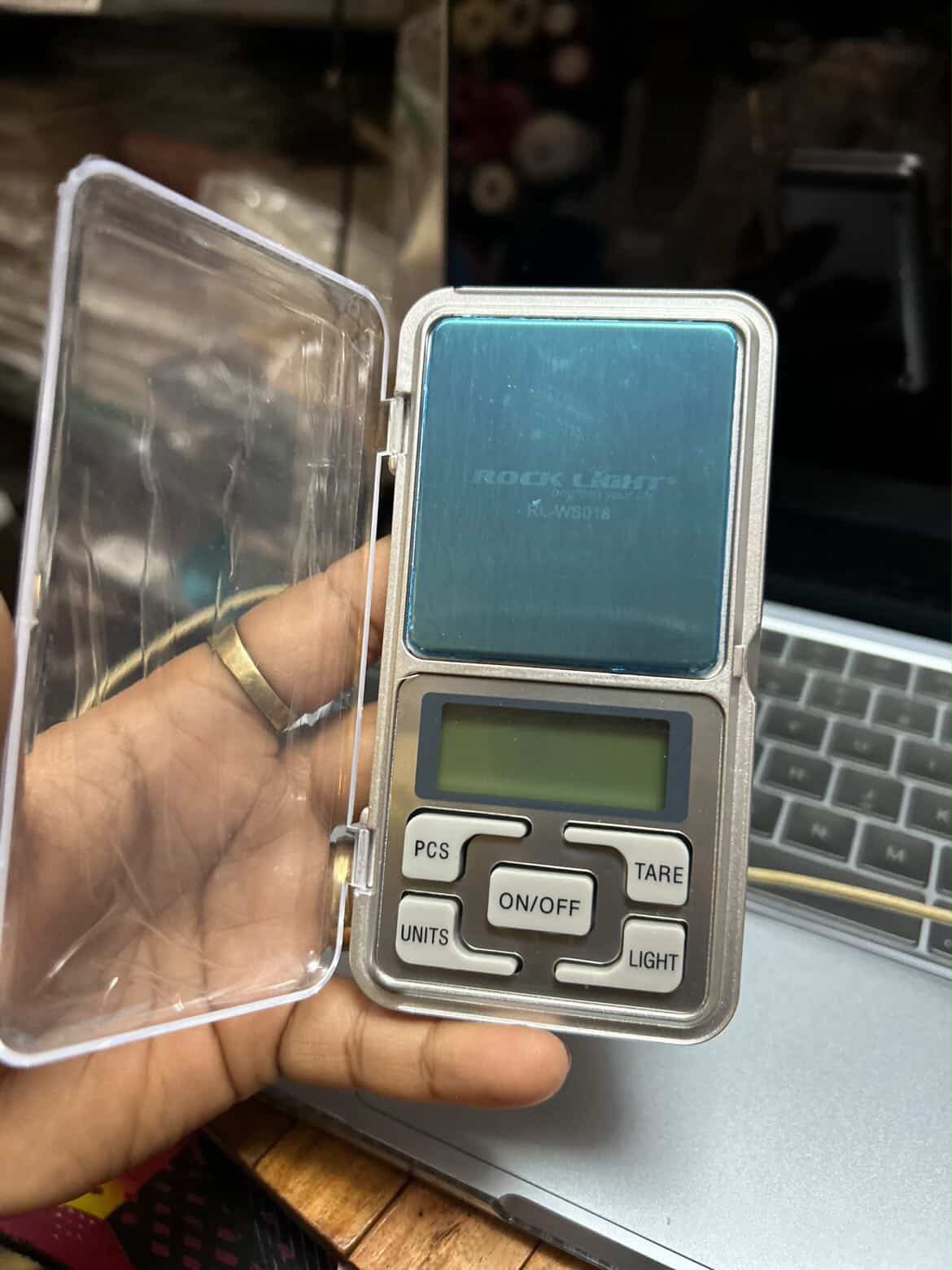 Digital Pocket Weighing Scale - 200 g, for Fondant and Fine Baking Measurement