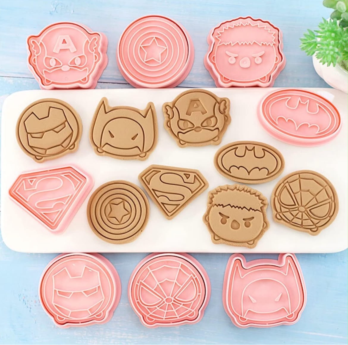 8 Pcs Marvel Super Hero Plastic Biscuit Cutter 3D Cookie Cutter