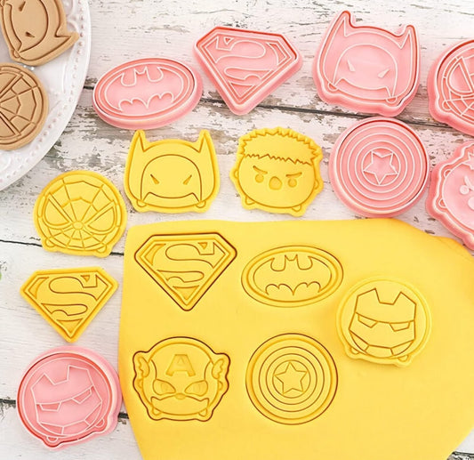 8 Pcs Marvel Super Hero Plastic Biscuit Cutter 3D Cookie Cutter