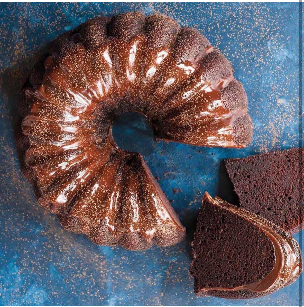 Nordic Ware Elegant Party Bundt Pan - Cast Aluminium 10 Cup Cake Mould, Gold