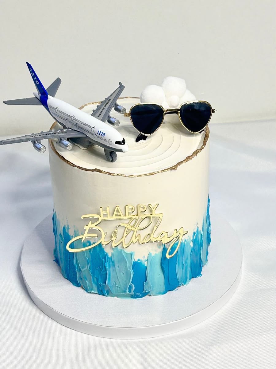 Aeroplane Cake Topper Set of 4 - Airplane Miniatures for Travel & Aviation Theme Cakes