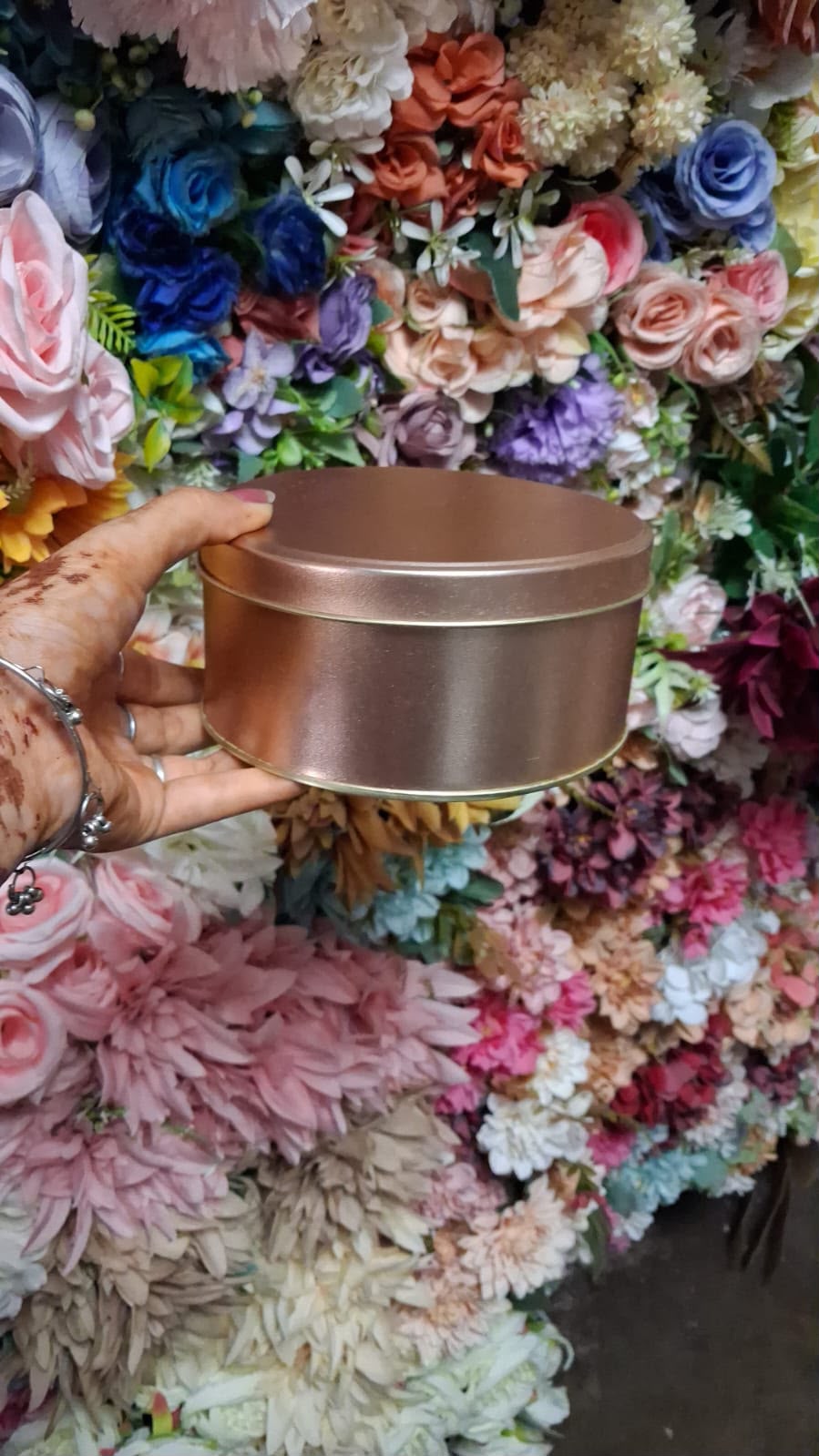 Rose Gold Round Cake Tin with Lid - Metal Baking & Gifting Tin