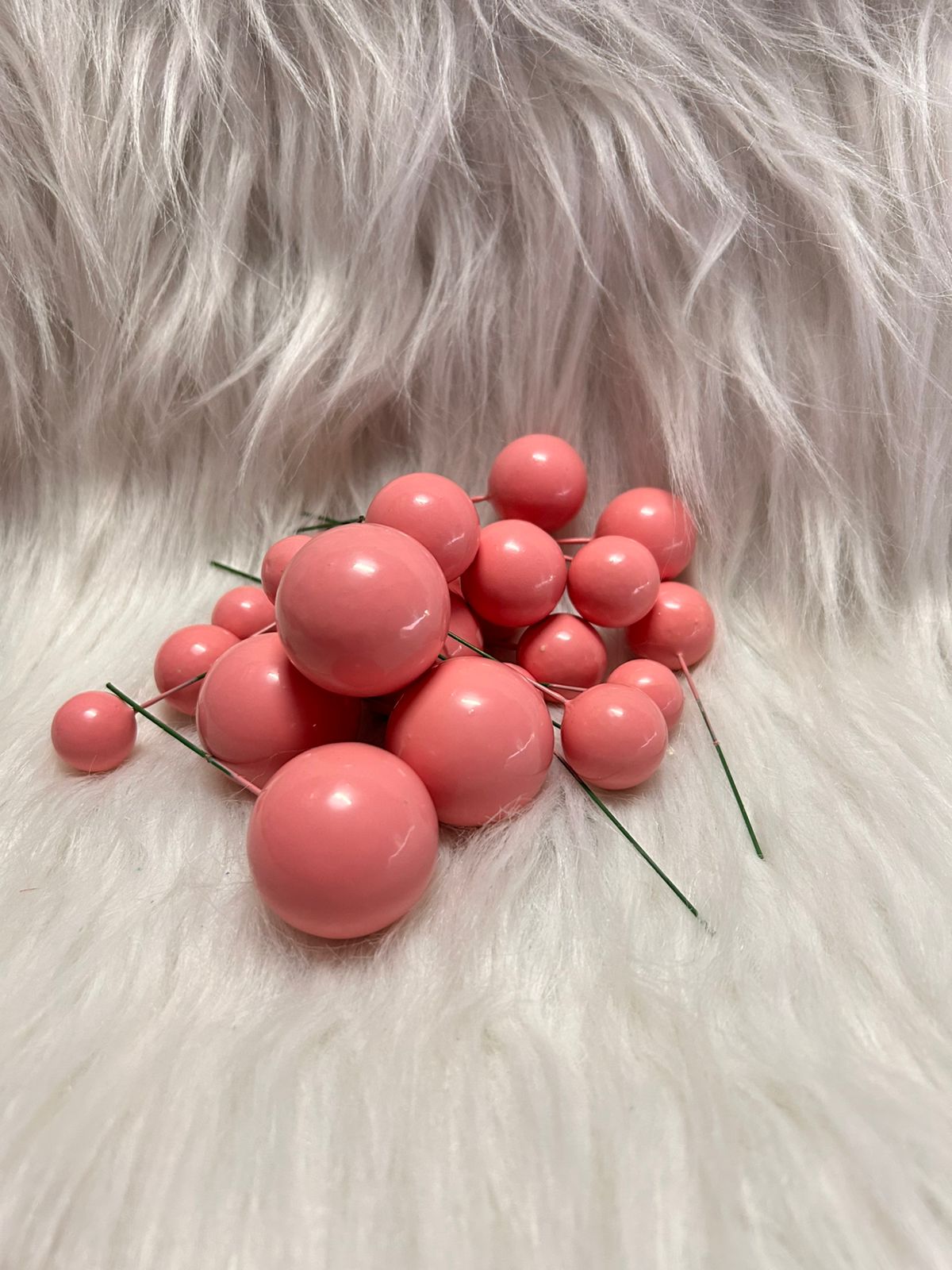 Faux Balls Topper for Cake Decoration - Pack of 20 in 4 Sizes