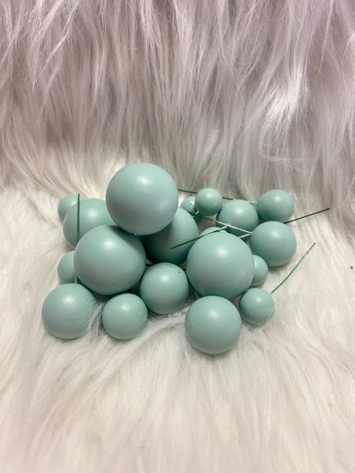 Faux Balls Topper for Cake Decoration - Pack of 20 in 4 Sizes