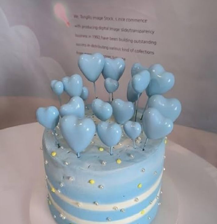 Heart Faux Ball Cake Topper - Wired Heart Toppers in Mixed Sizes