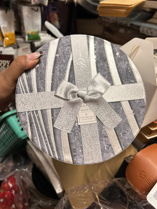 Round Rigid Gift Box Set of 3 with Satin Ribbon Bow (5.5, 6.5 & 7.5 inch)
