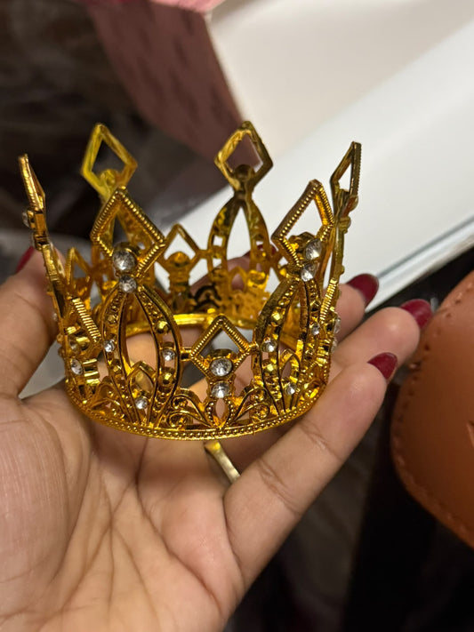 2.5 inch Plastic Crown Cake Topper with Stones - Silver & Golden