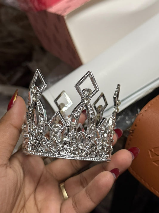 2.5 inch Plastic Crown Cake Topper with Stones - Silver & Golden