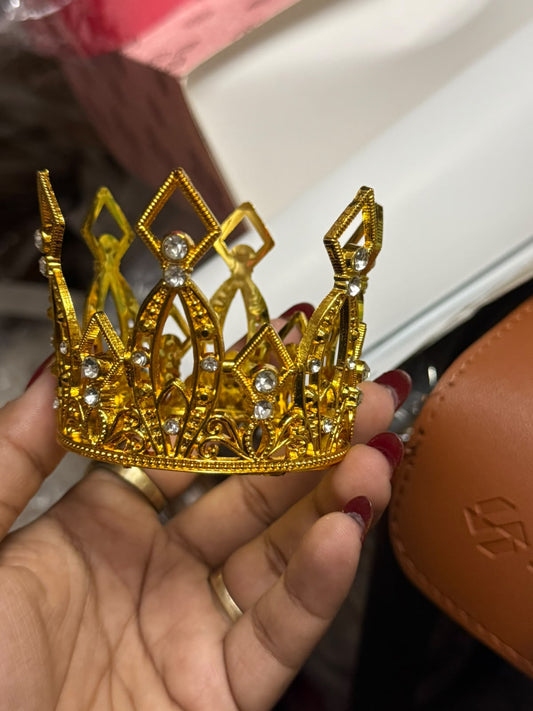 2.5 inch Plastic Crown Cake Topper with Stones - Silver & Golden