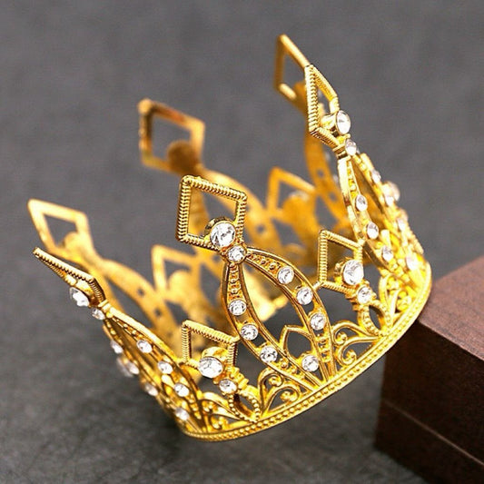 2.5 inch Plastic Crown Cake Topper with Stones - Silver & Golden