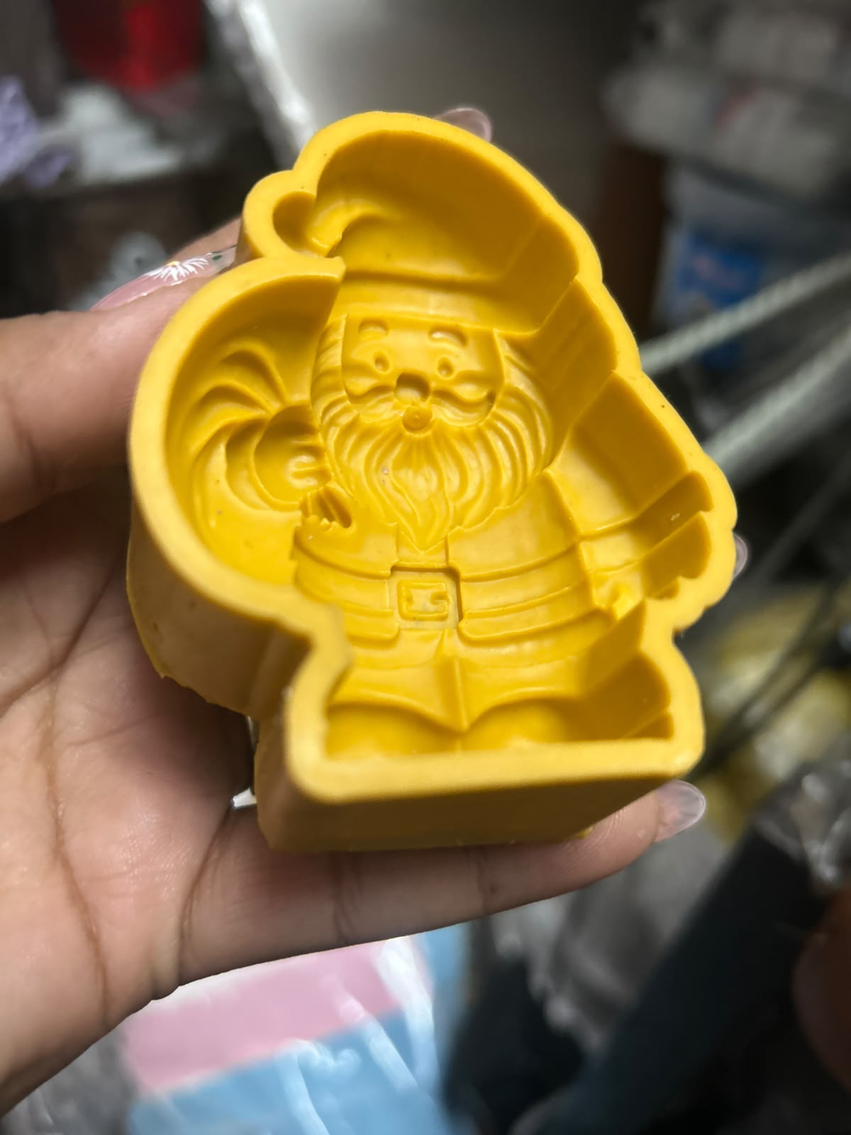 Santa Claus Silicone Mould - 8 x 6 x 2.5 cm for Christmas Cake, Chocolate, Candle and Resin