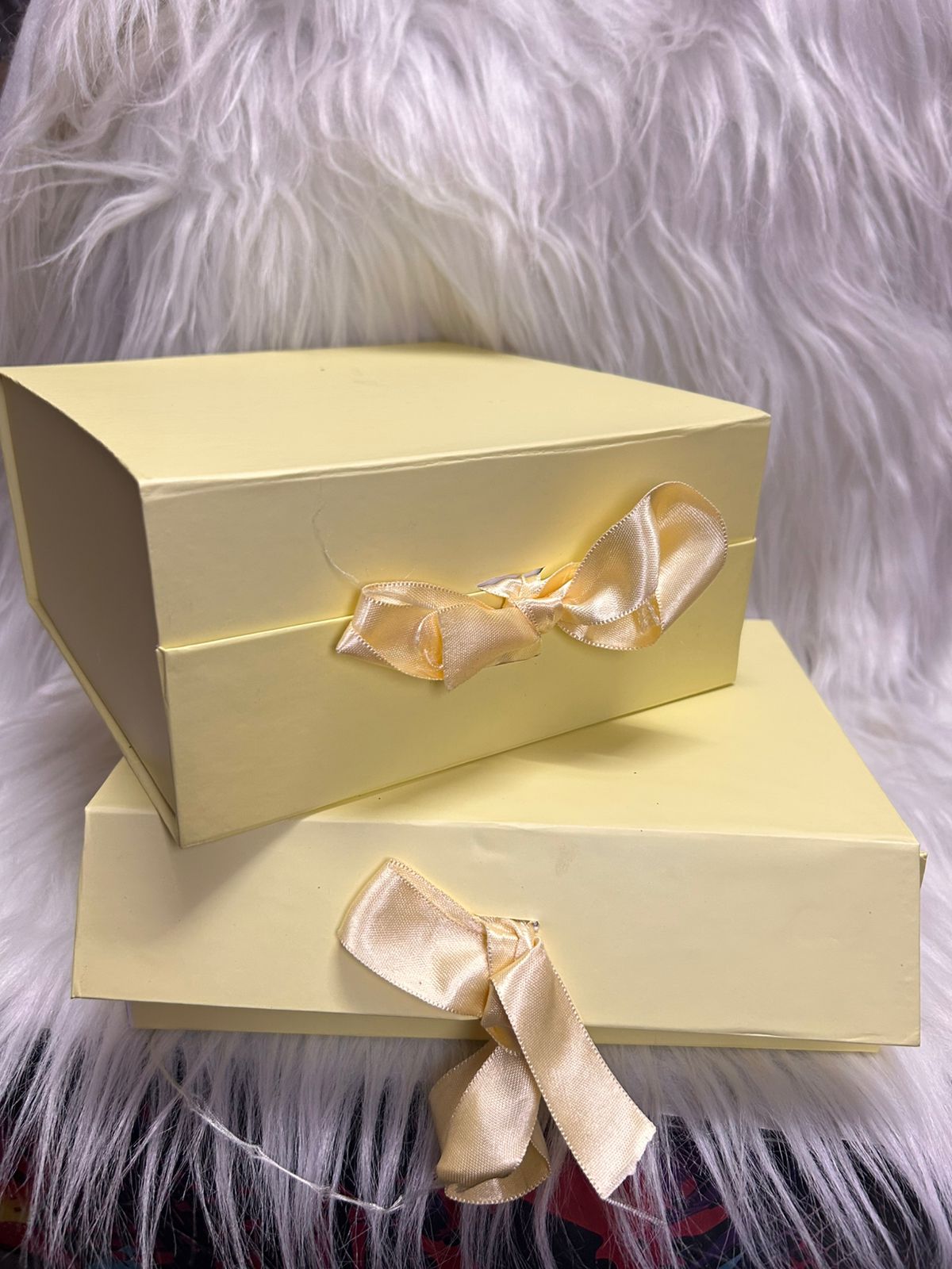 Premium Foldable Magnetic Ribbon Gift Boxes – Festive Edition