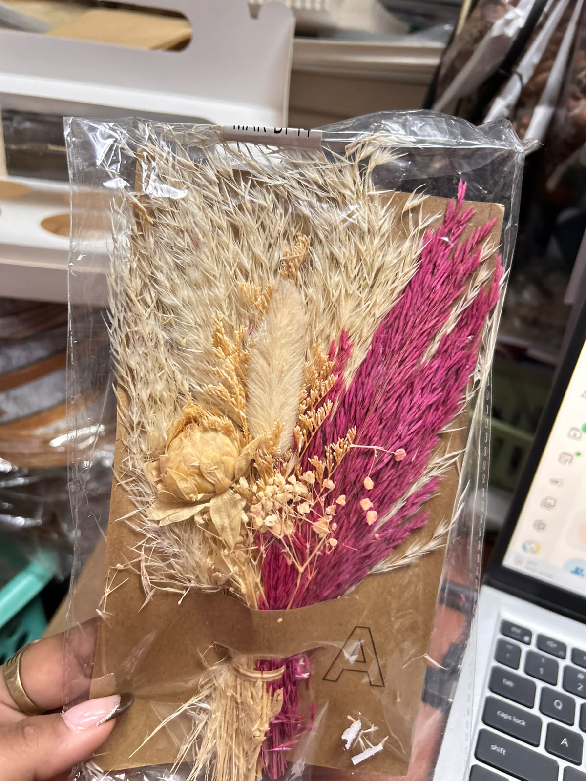 Dry Flower Bunch & Pack for Decoration