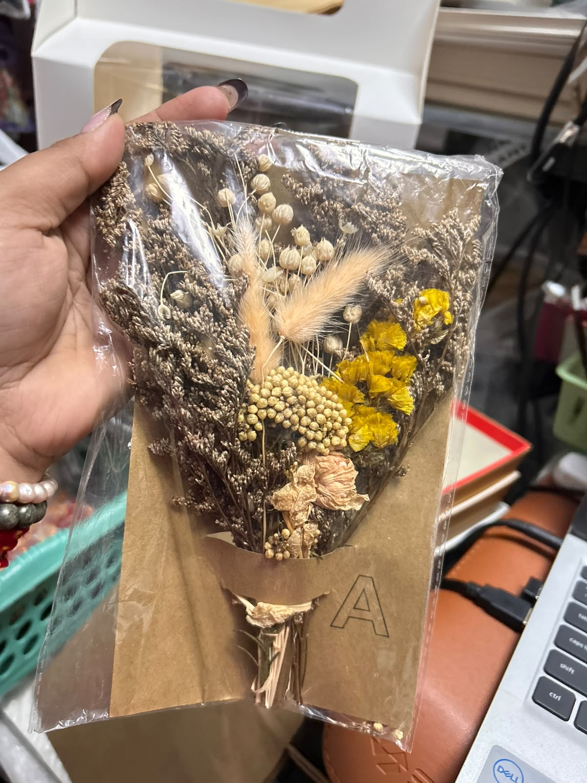 Dry Flower Bunch & Pack for Decoration
